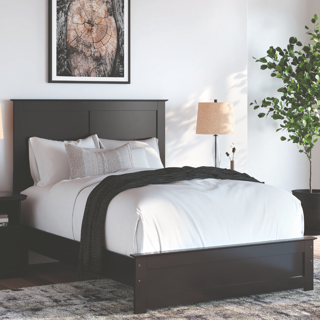 Casual Cottage Engineered Wood Bed