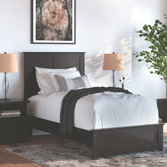 Casual Cottage Engineered Wood Bed